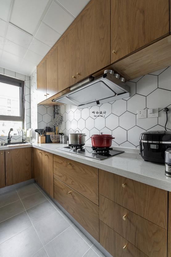 这个家精心设计颜值与实用并存,温馨漂亮而又高大上的家