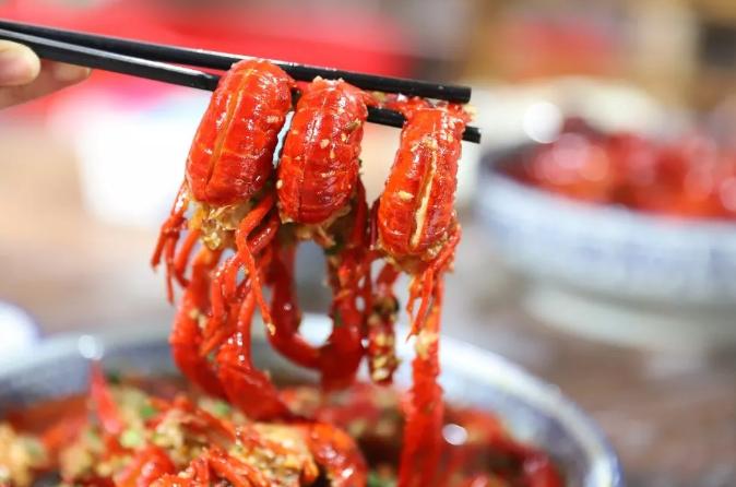 盘点那些充满烟火气的大排档,中国目前最火爆的大排档