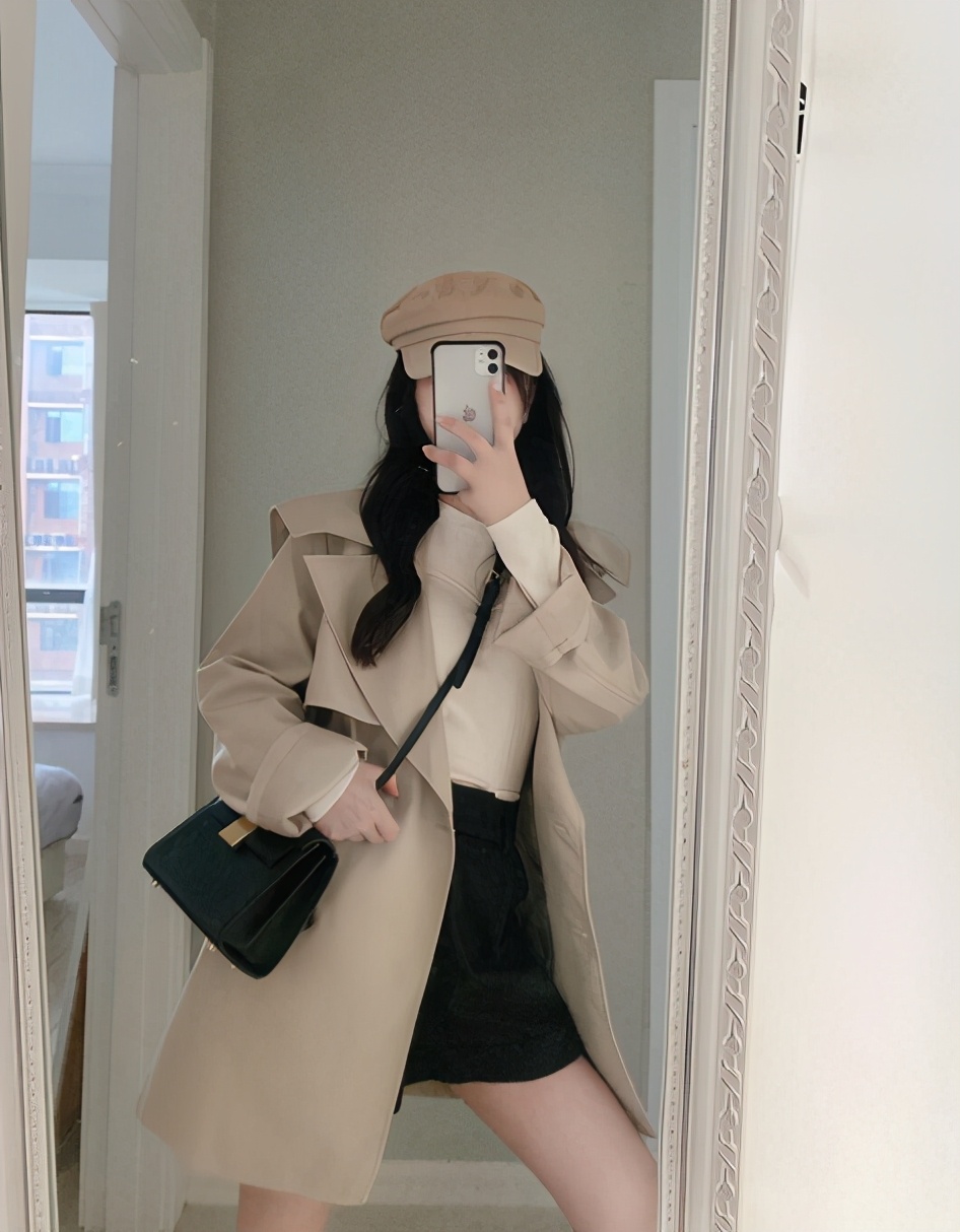 又到穿风衣白衬衣的季节,又到了穿风衣的时候了每日穿搭