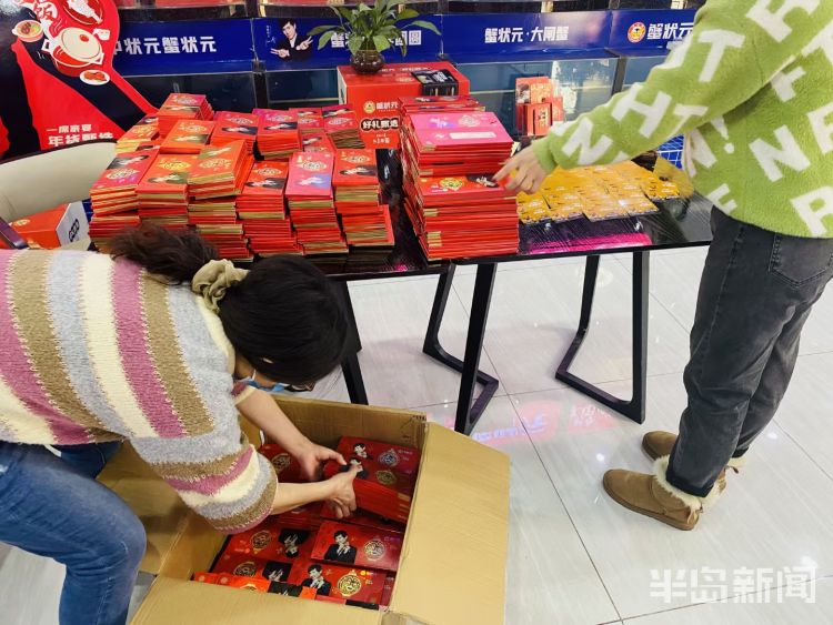 年夜饭外卖热销年货反向狂奔,春节将至山东年夜饭外卖受青睐