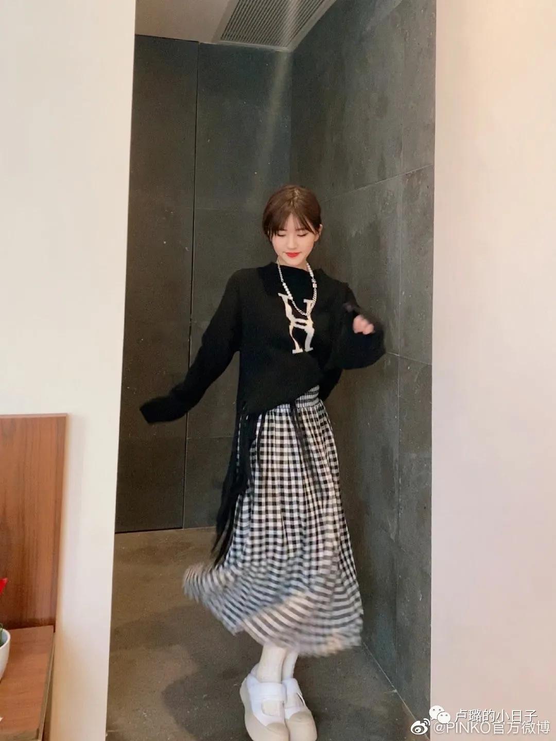 被秦海璐穿过的那些牌子，简直就是中年姐姐穿搭的模版