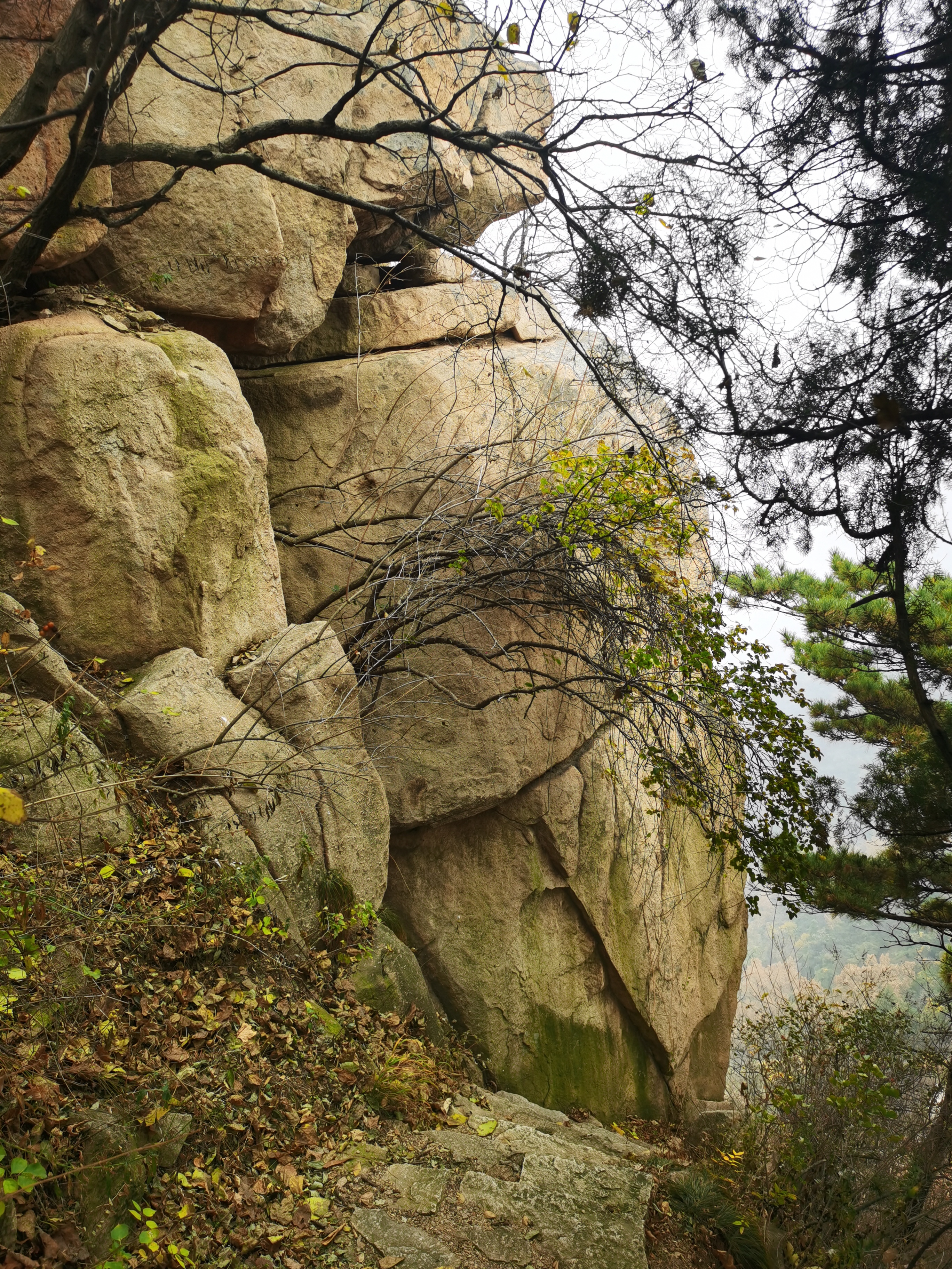 小华山免费爬山攻略,齐鲁嵩山漂亮