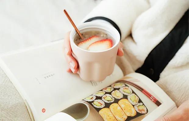 这只果冻太可了!高颜值,保温保冷,既是水杯也是轻食杯