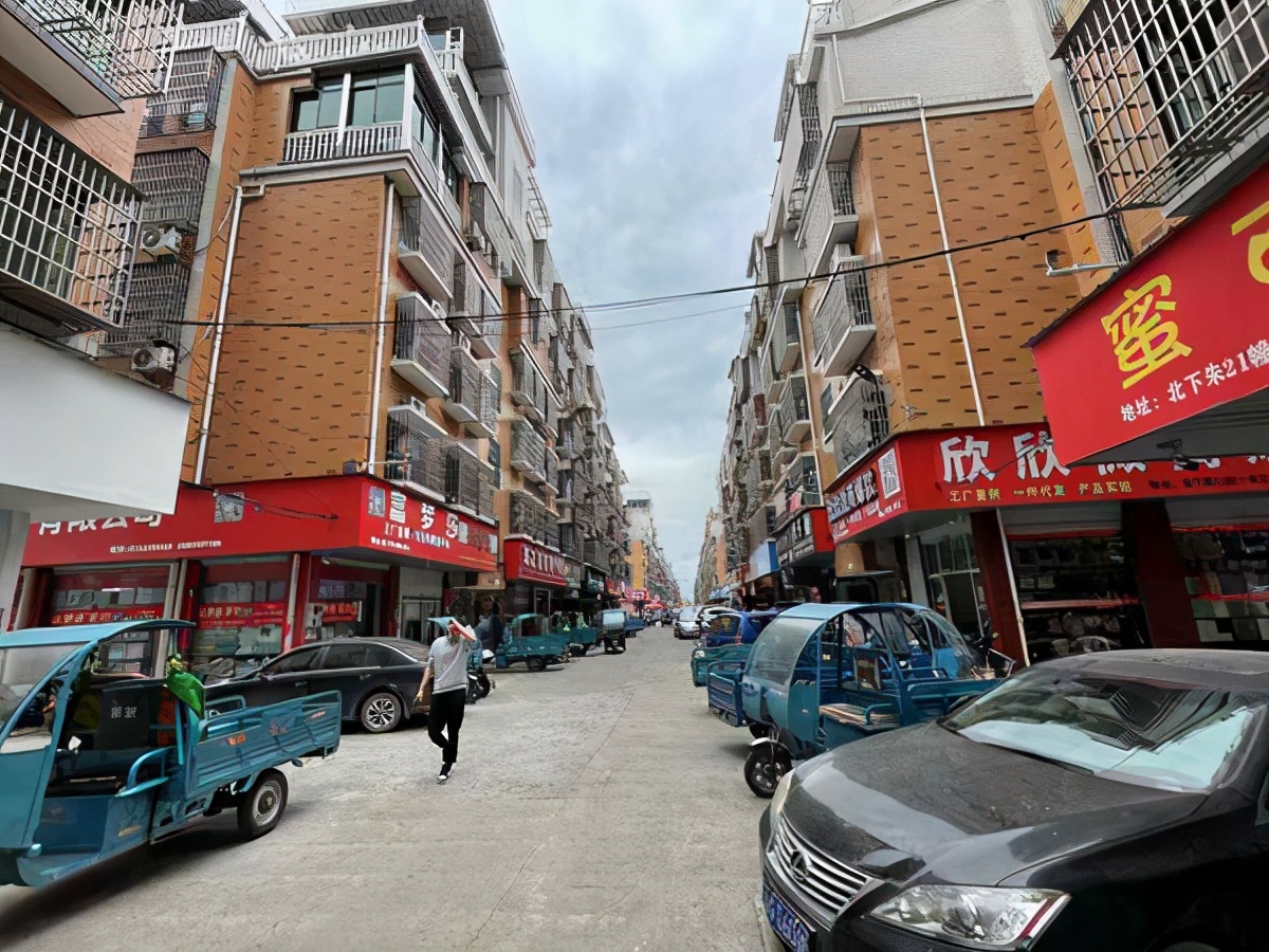 义乌快递百世和极兔,义乌极兔快递员待遇怎么样