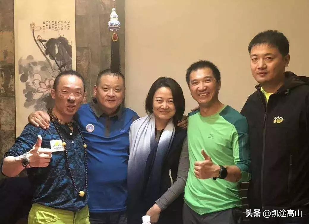 那一年，他们滑坠到人生的谷底：两名登山者和两部电影