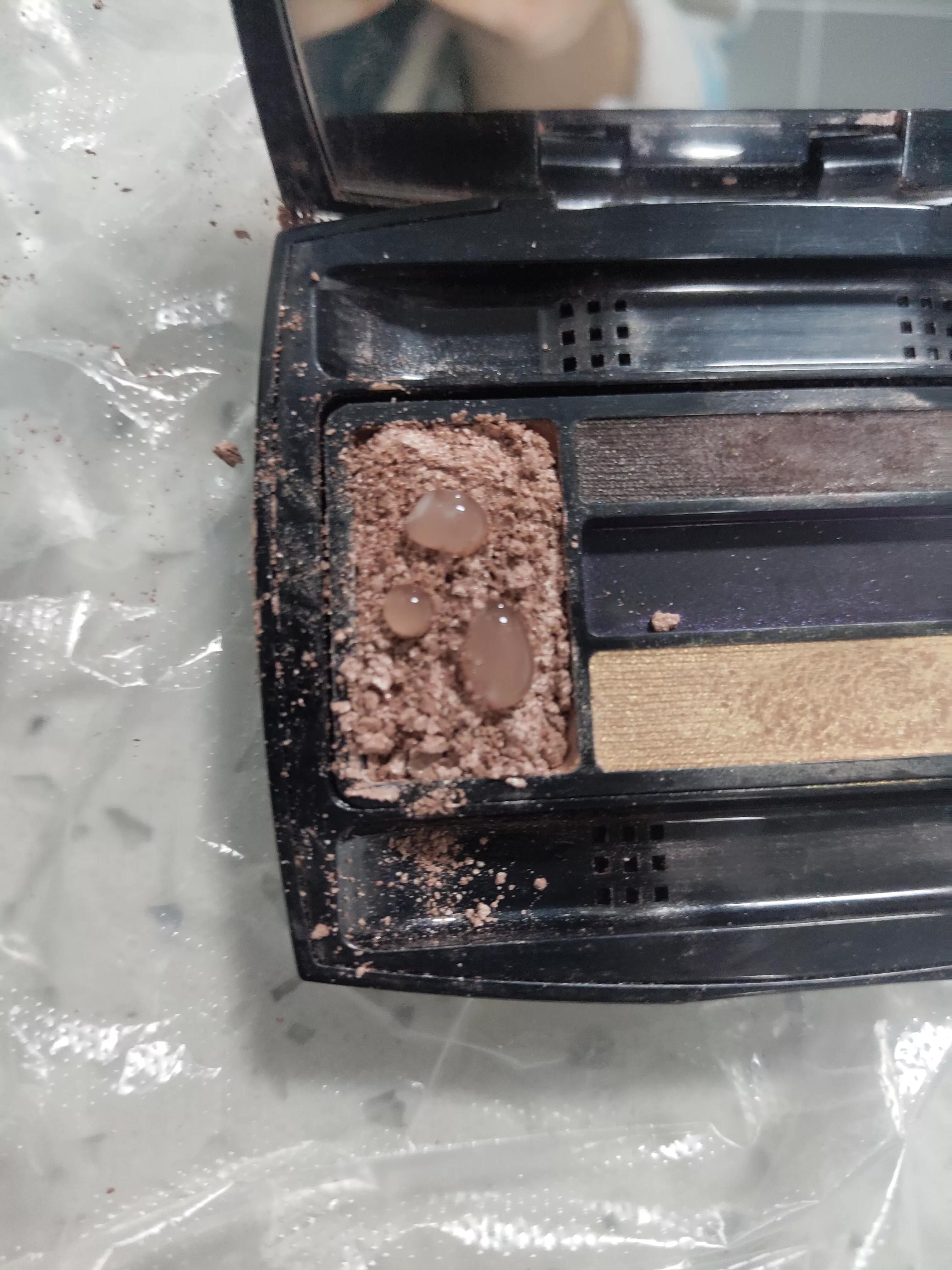 300元的兰蔻眼影,兰蔻眼影盘飞粉严重