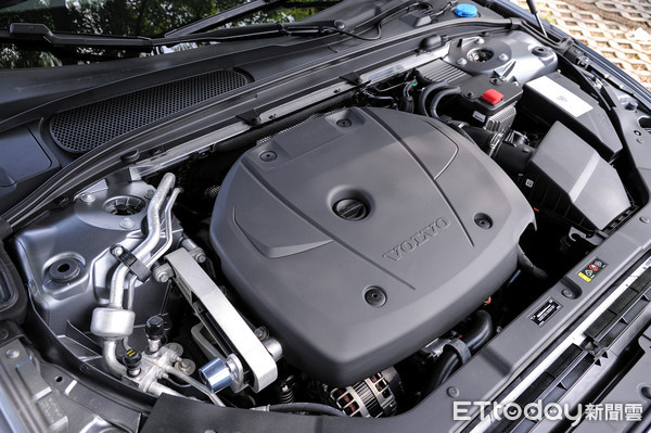 沃尔沃旅行车试驾v60,沃尔沃v60旅行车试驾