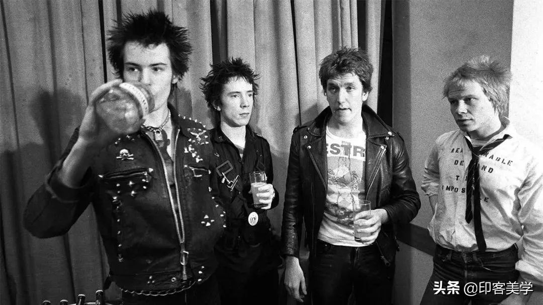 让人意想不到的时尚单品,实际上却非常挑人的时尚单品