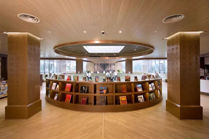 来看看上海的繁华,上海最好的贵族学校