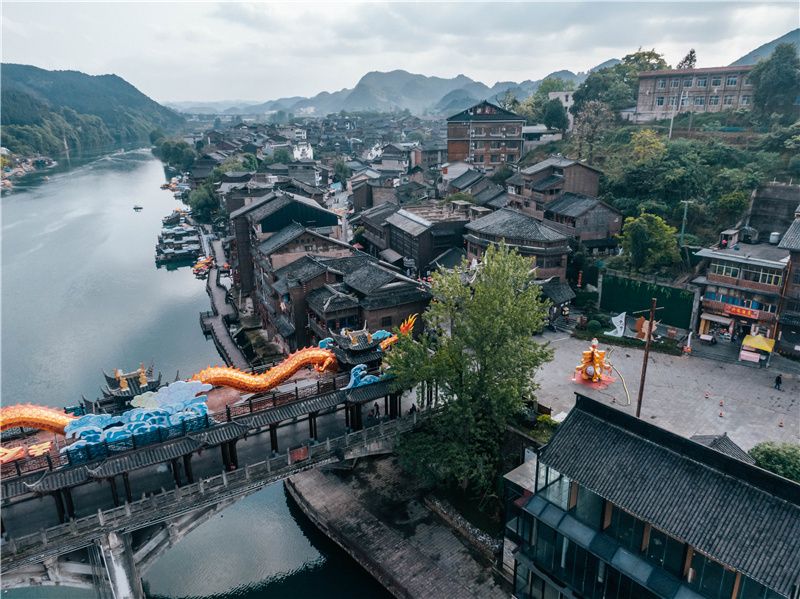 贵州除了千户苗寨还有其他玩的吗,贵州千户苗寨外的古镇