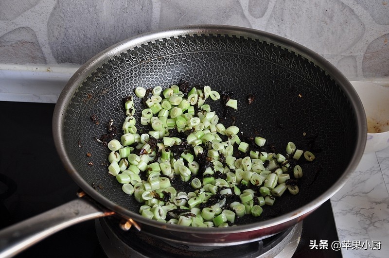 豆角想要好吃要记住这个小诀窍,豆角不易熟