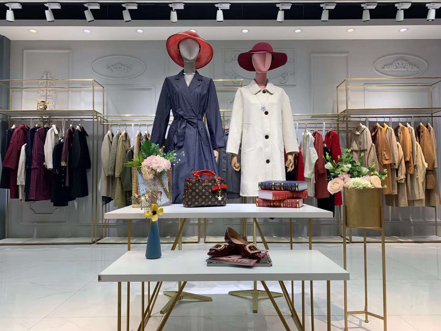 大牌女装清仓折扣平台,怎样用更少的钱买大牌衣服