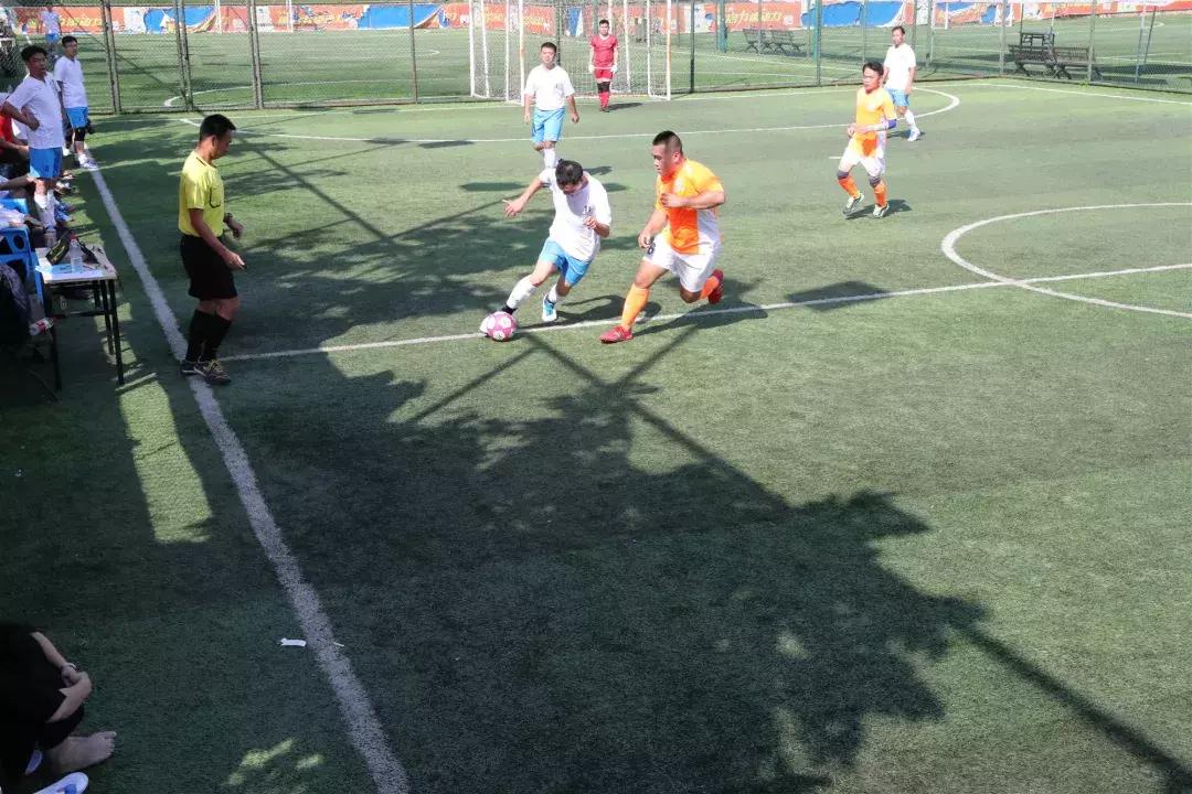 贵港体育馆足球赛直播,贵港市球赛