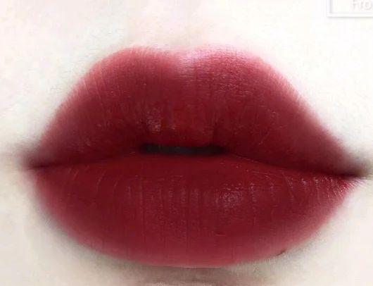 美到没朋友的小金条，21大火，09气质，12很温柔，没有踩雷色