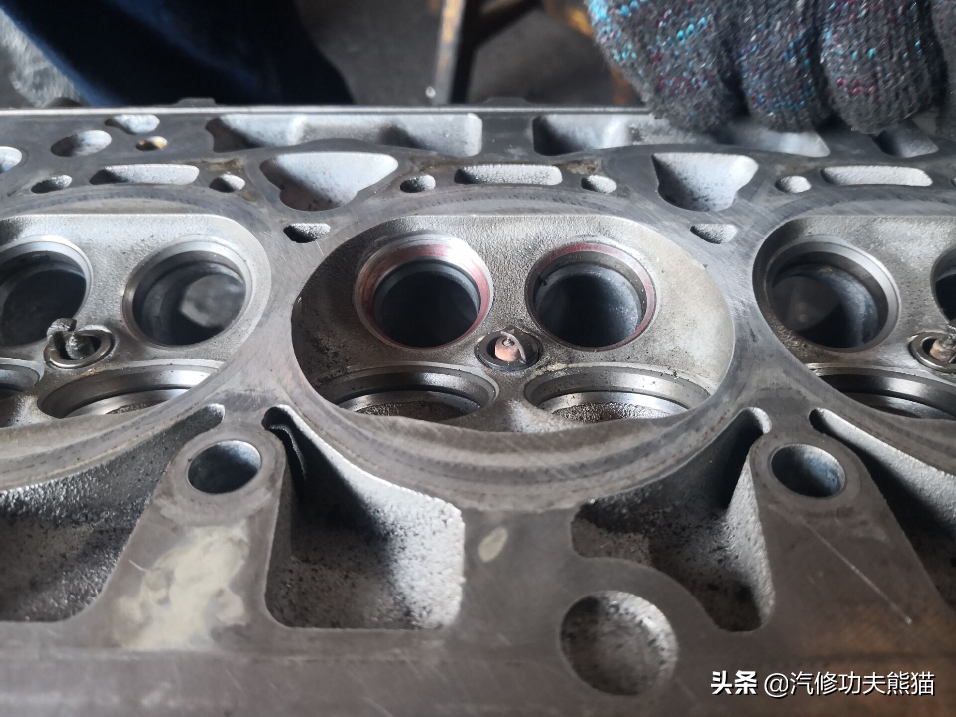 大众夏朗2.0t三代烧机油解决方法,大众夏朗1.8t烧机油