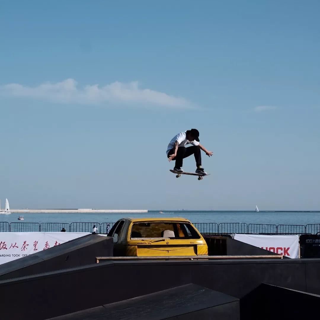 什么滑板鞋最实惠耐用又好看,好看实惠的滑板鞋