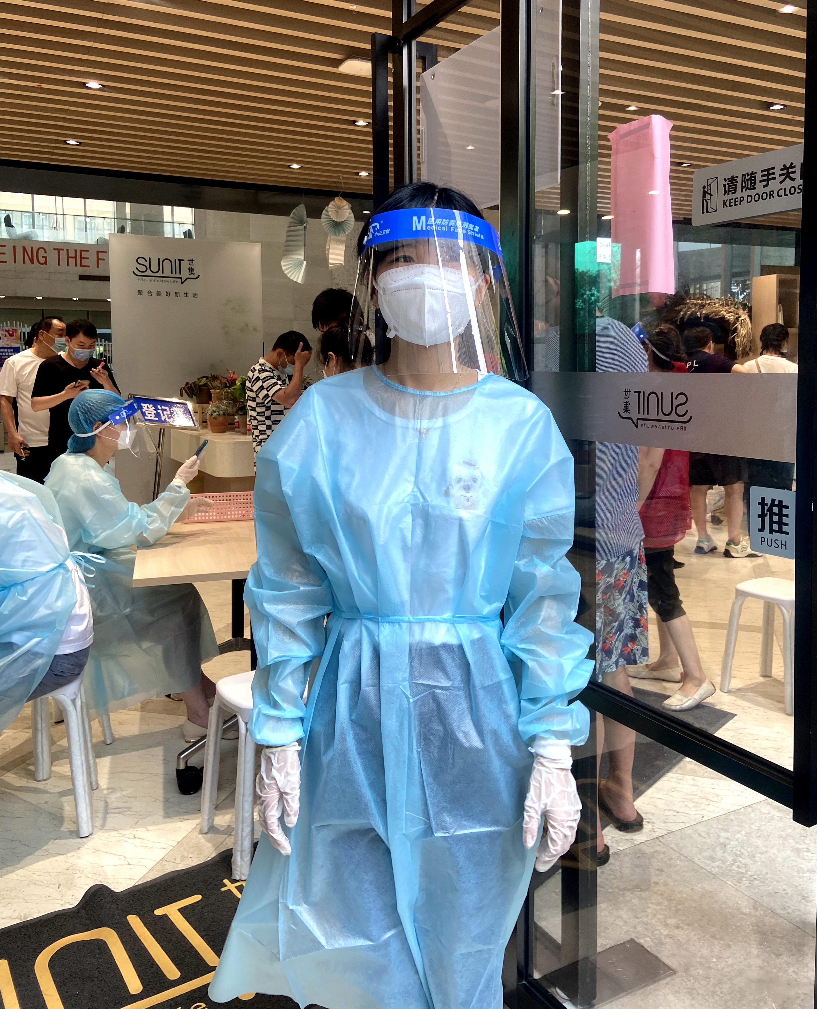 区街新闻|70多幅照片记录世茂滨江社区辖内志愿者,南京感谢你们