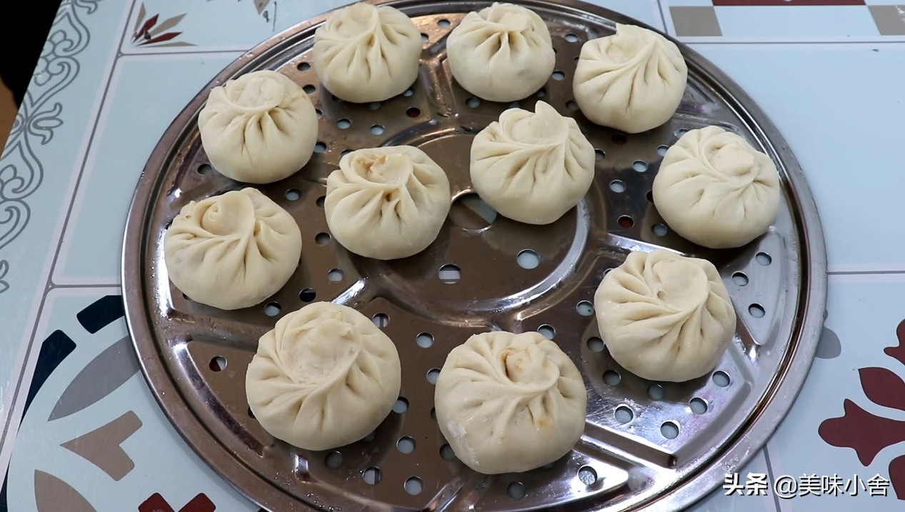 韭菜蒸包子不塌陷不回缩的好方法,简单又好吃的蒸包子怎么做