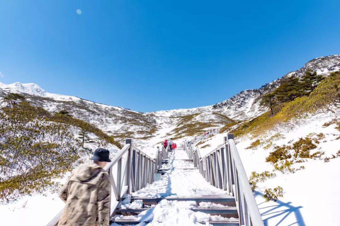 大理苍山风景图片大全,大理苍山顶的风景