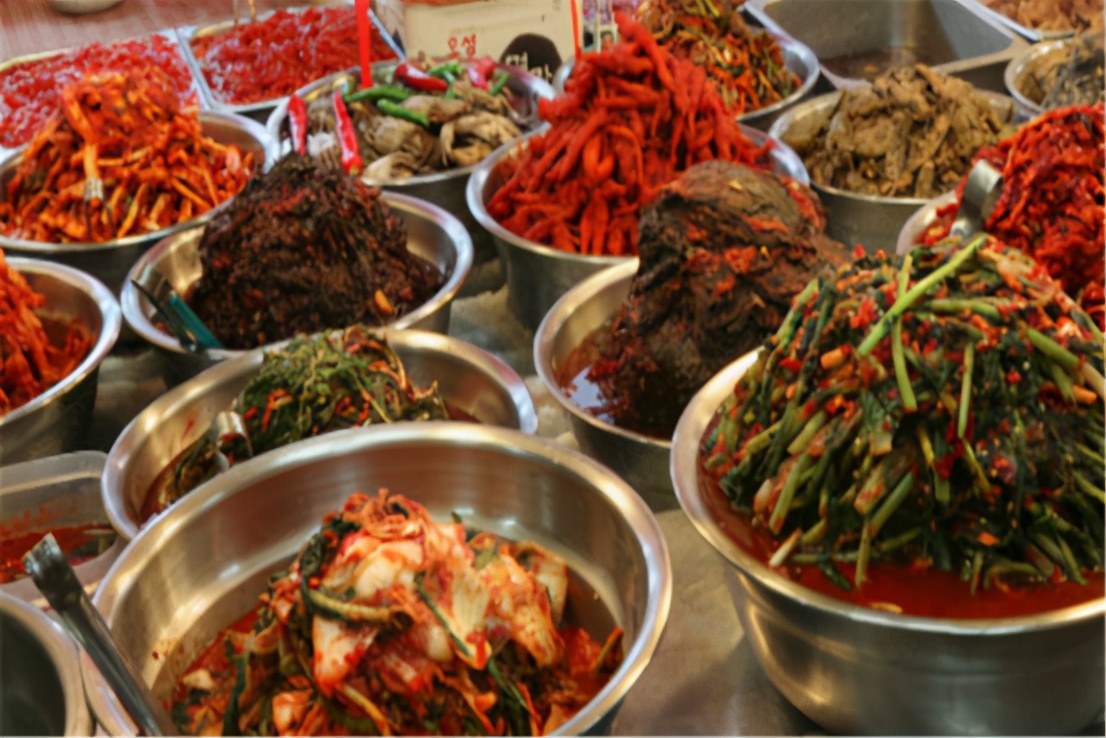 李子柒做泡菜被韩国人评论,李子柒制作泡菜却被韩国网友炮轰