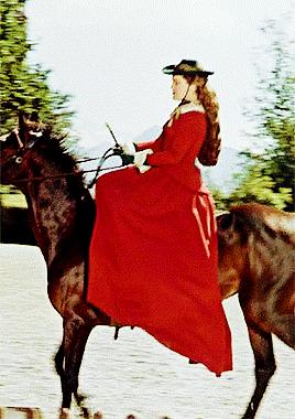 历史上的茜茜公主为什么痴迷美容和瘦身？她能掌控的只有她自己