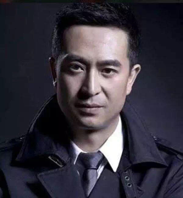 二叔张嘉译的照片,张嘉译二叔魔性