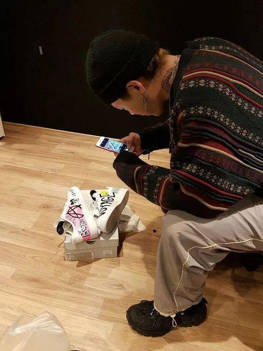 亚逼什么意思,亚逼是什么意思