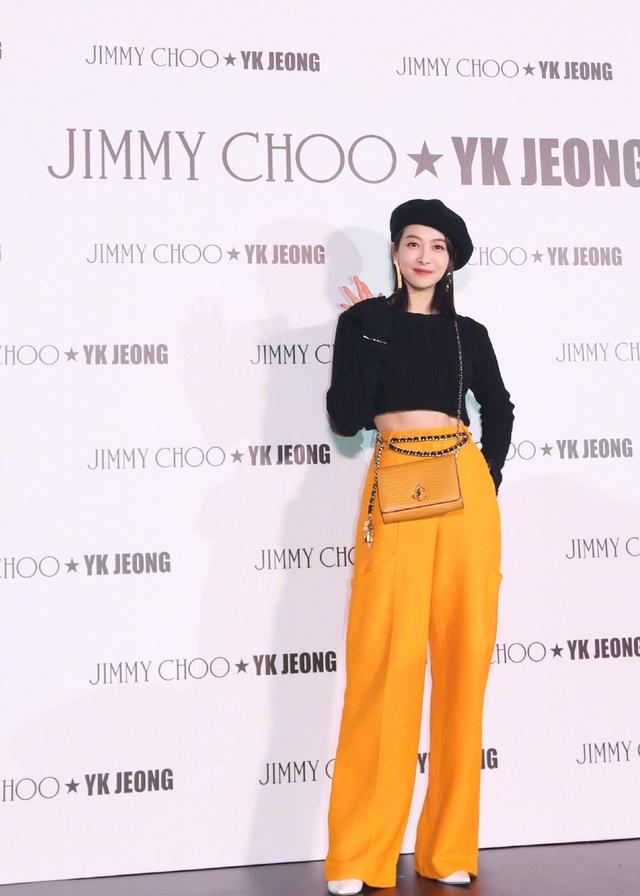 宋茜新剧持续傻白甜演技令人出戏 (宋茜新剧穿搭堪称职场教科书)