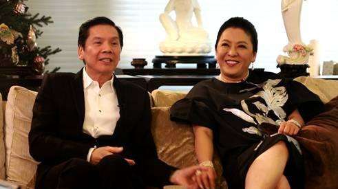 向华强向太身份,向华强向太最近消息