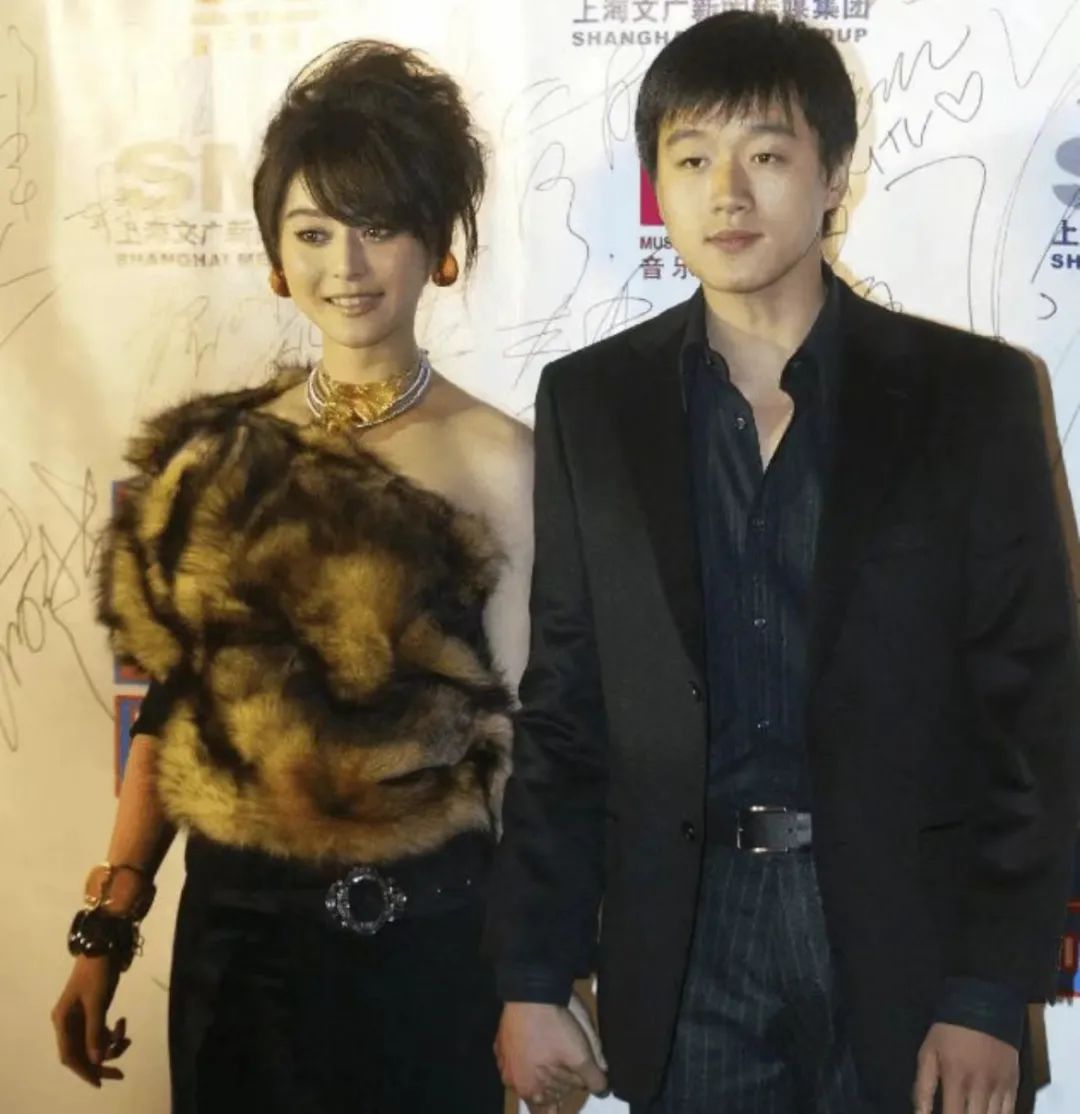 东北大姨穿彩色貂,东北大姨穿貂皮大衣