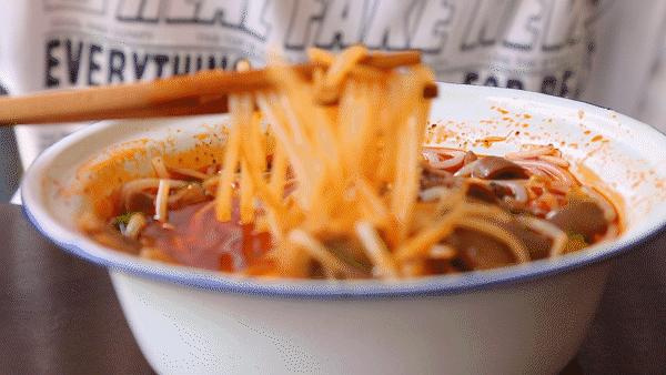 一家面馆的面,一家面馆汤底