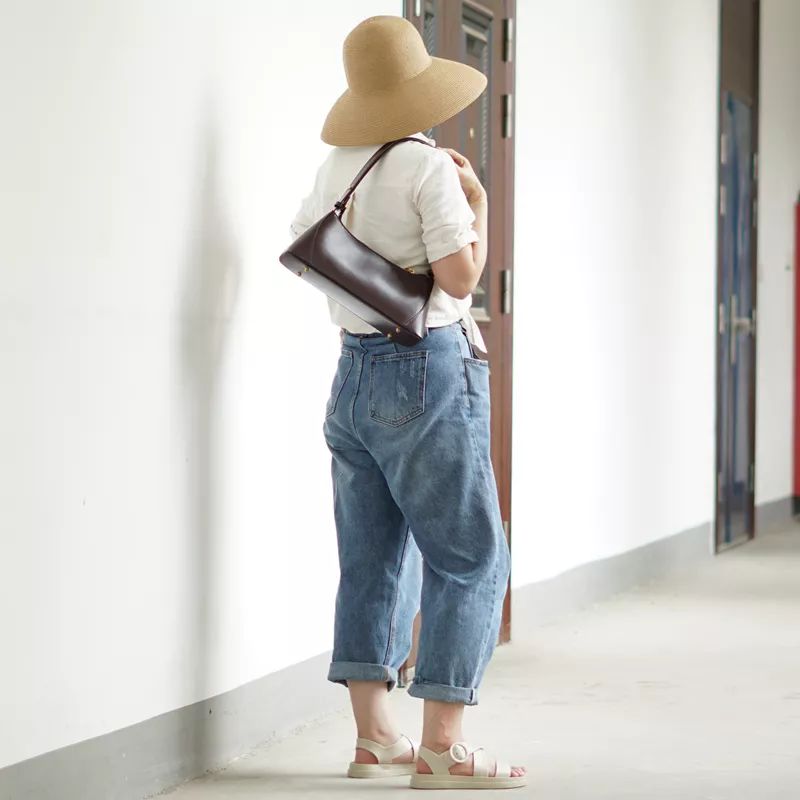 小众设计感经典百搭腋下包,今年最流行的百搭腋下包