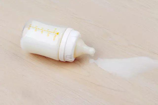 宝宝的睫毛怎么才能长得又翘又长,如何让宝宝睫毛又长又翘啊