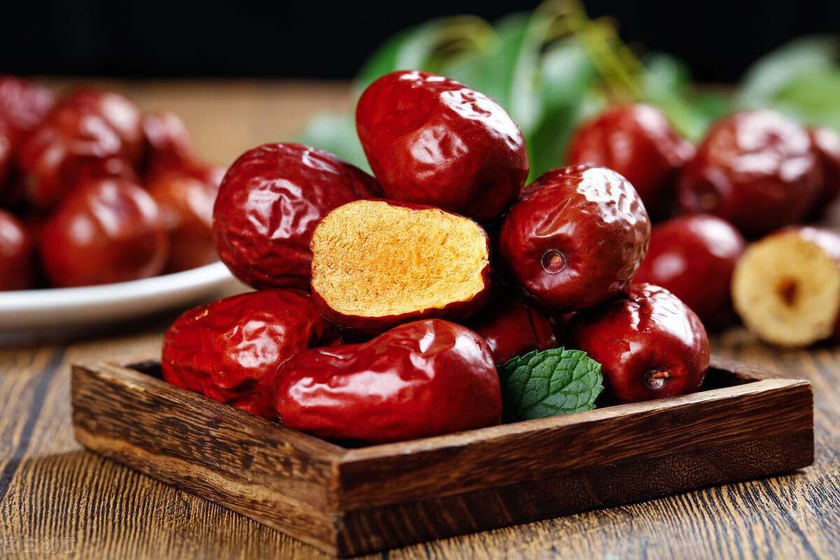 体寒的症状身体寒气重有哪些表现,体寒吃什么去寒气