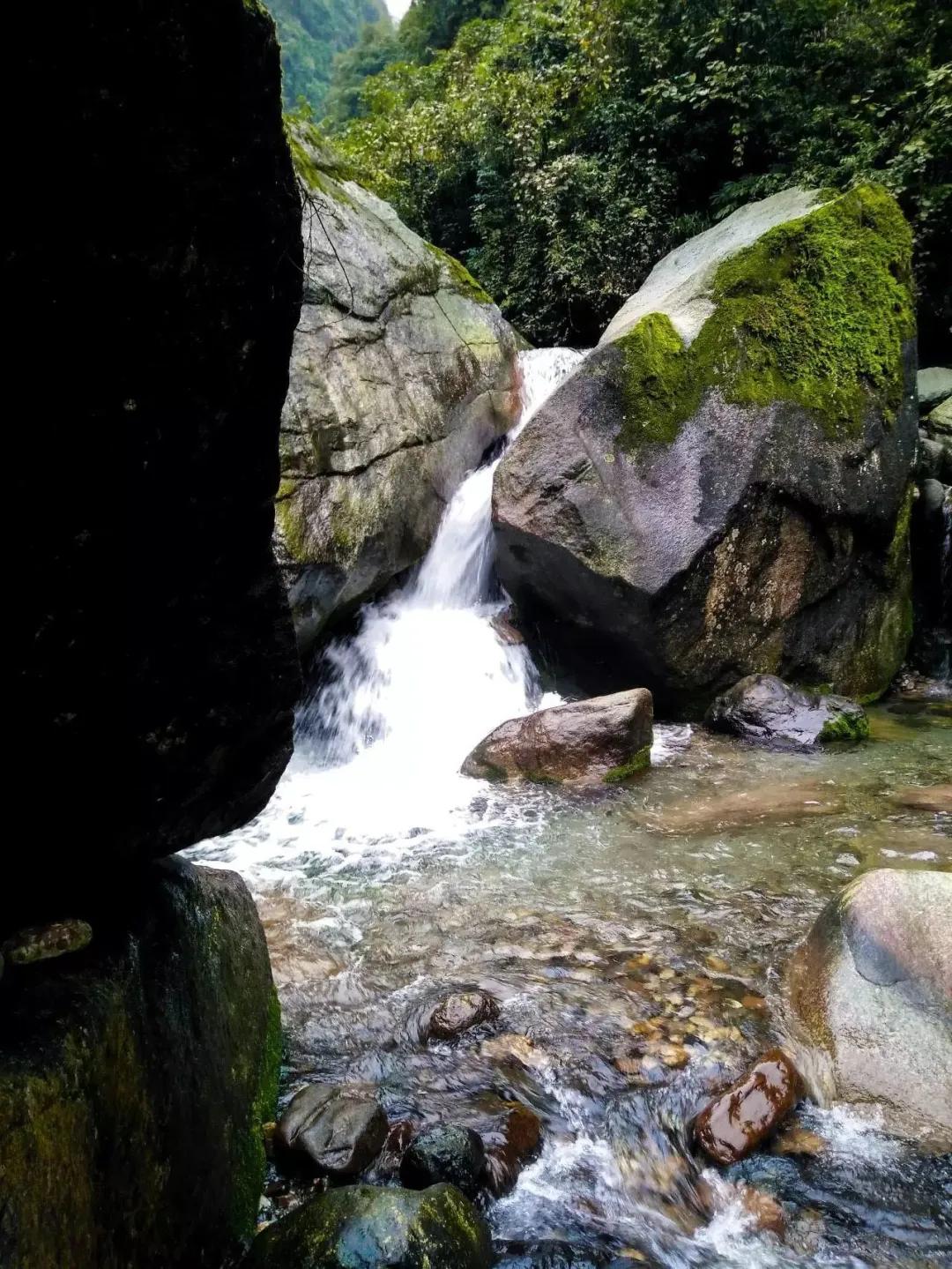 天热适合到成都哪里耍,成都周末耍水游玩推荐