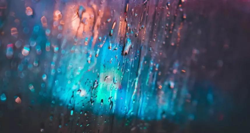 当你的友情出现了第三者,当一段感情中出现了第三者