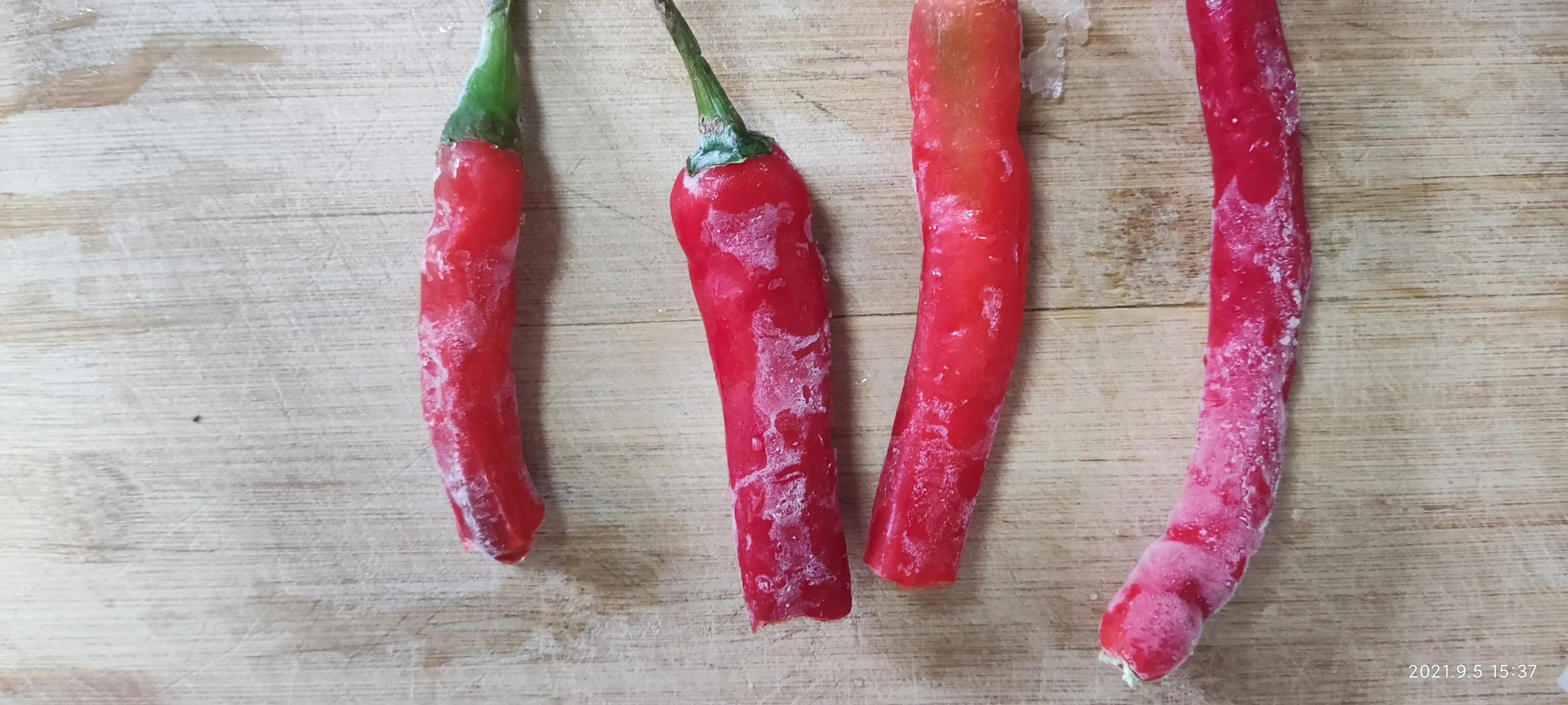 红辣椒能放冰箱冷冻么,青辣椒冷冻保鲜法