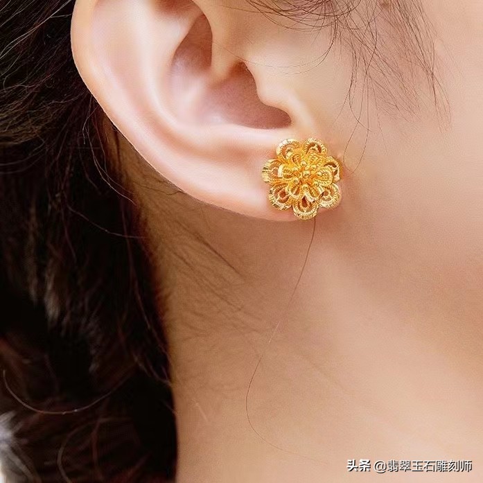 结婚三金买多少克黄金合适,结婚三金是黄金好还是白金好