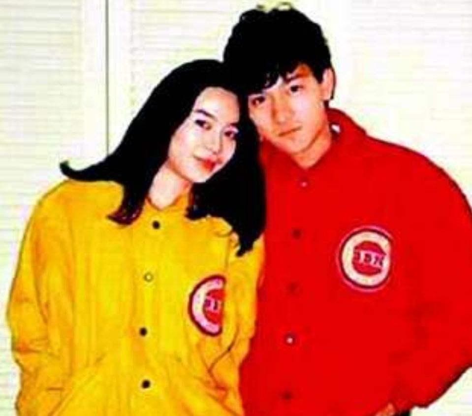 女儿生病住院了还在直播？牺牲家庭30余年，刘德华仍难挡事业心