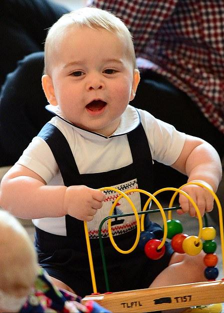 乔治小王子私下照,乔治小王子正面照