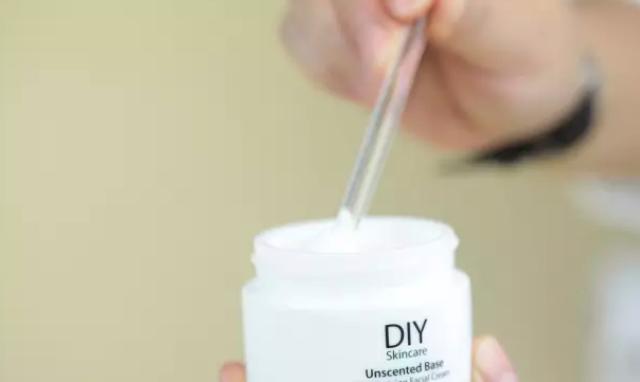 网红宣传化妆品骗局,网红卖的化妆品骗局是真的吗