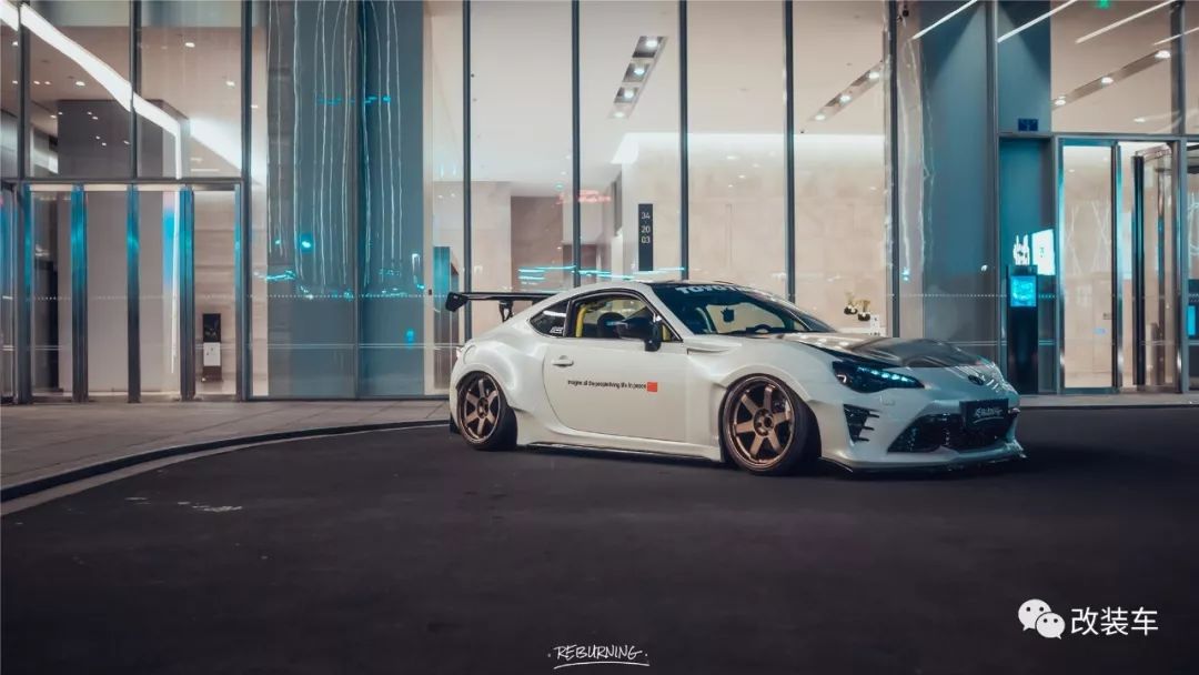 丰田86改装气动宽体包围,丰田86改装全过程