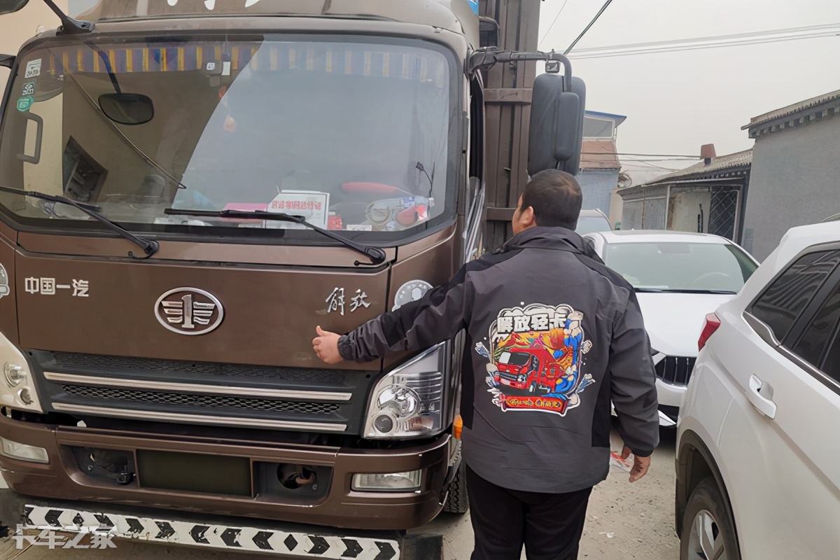 解放轻卡虎vh首保一般多少公里,解放虎vh高速跑多少最省油