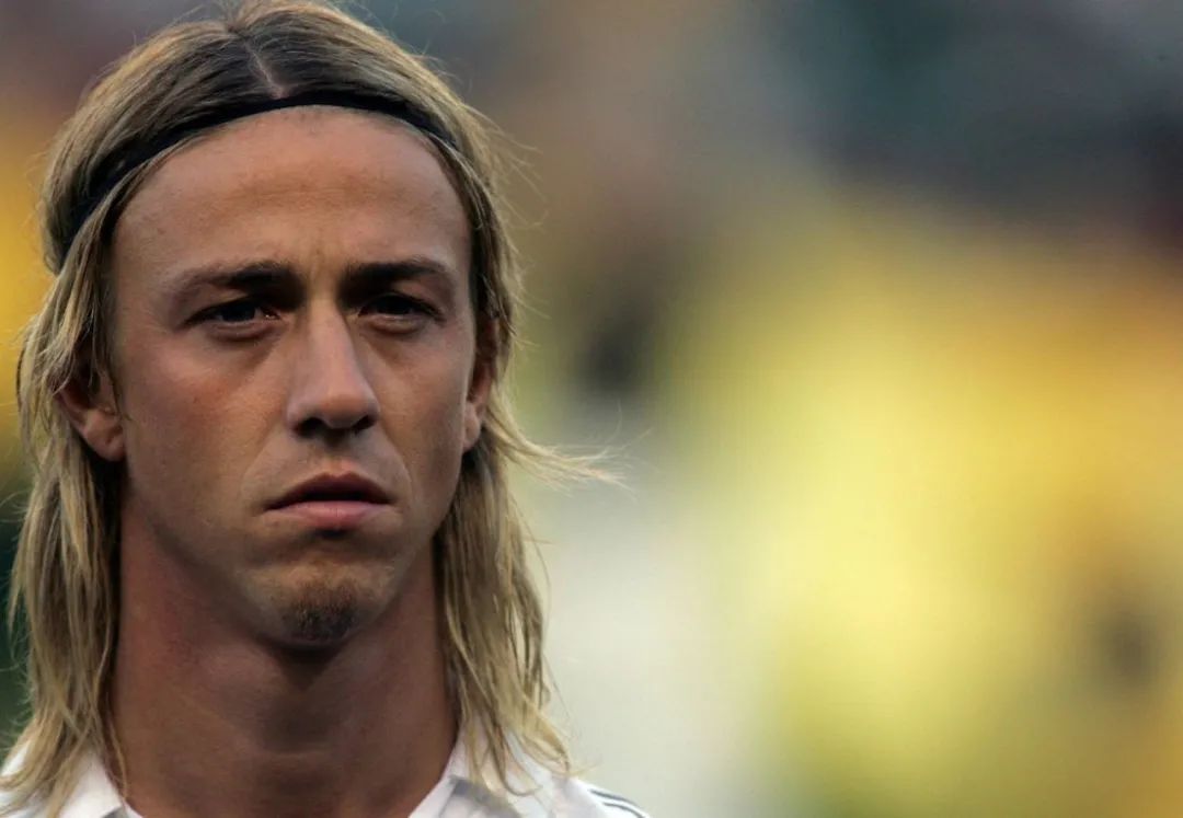 实况手游红卡传奇怎么续约,实况足球红卡到期续约视频