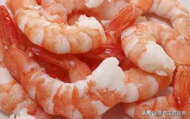 冷水放虾煮好还是热水放虾煮好,煮虾是冷水下锅还是热水下锅好
