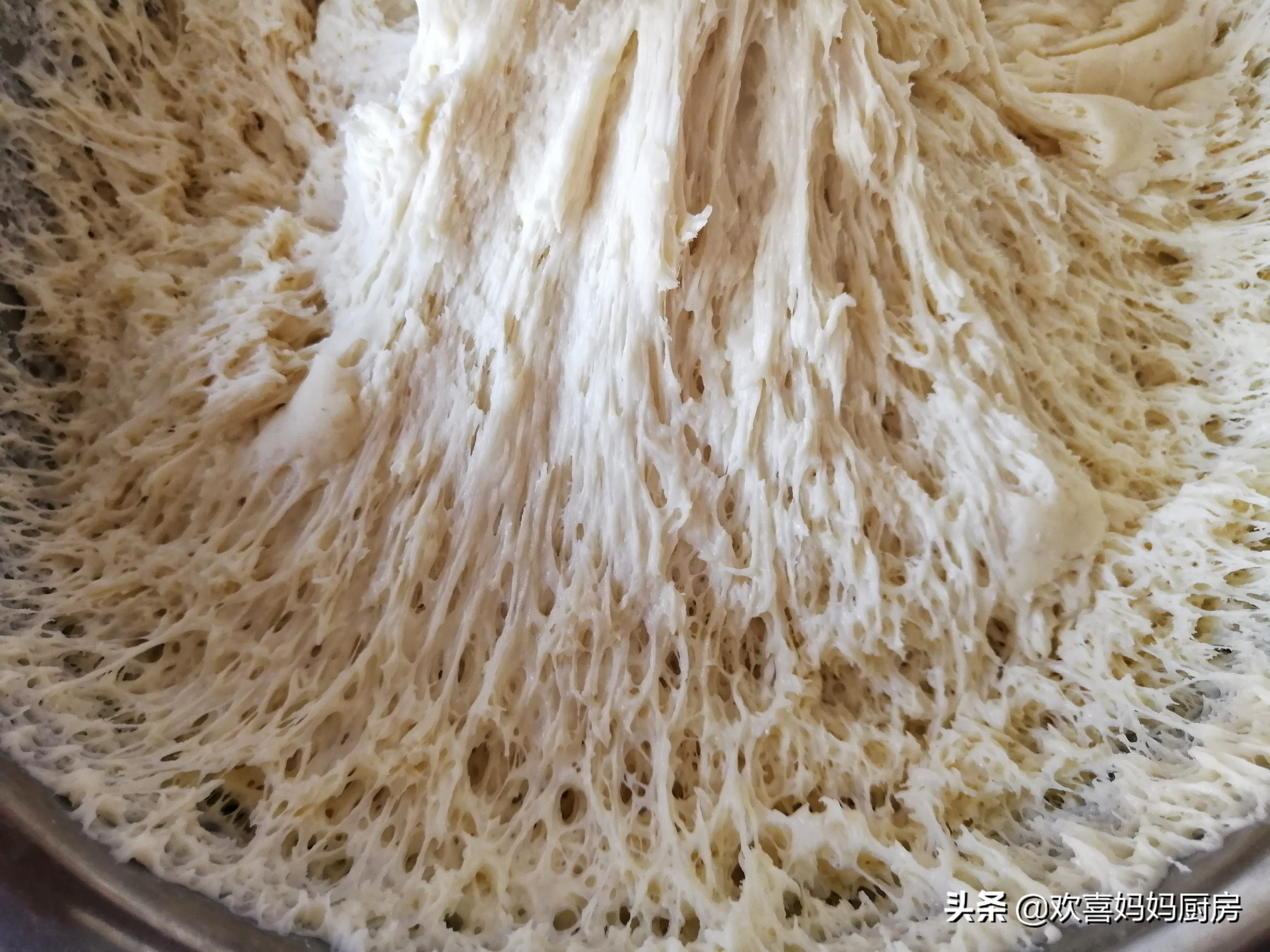 泡打粉酵母小苏打用哪种发面好,酵母碱面小苏打泡打粉有什么分别