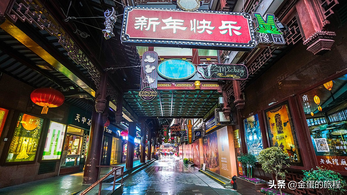 直击今年上海城隍庙豫园灯会,免费的豫园灯会在硬撑,并不建议去