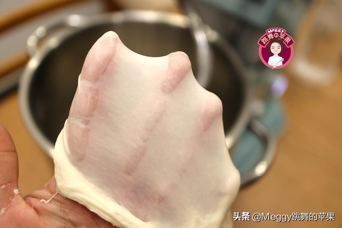 面包到底怎么做才能松软拉丝,面包拉丝最简单的方法