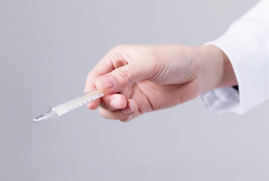 一年不发烧不感冒身体健康吗,常年不发烧的人需要检查什么吗