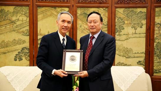 新加坡富豪捐赠2000千万,莆田富豪捐款二百多亿